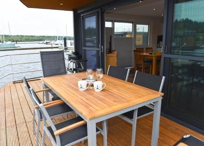 Hausboot Vroni Botel *