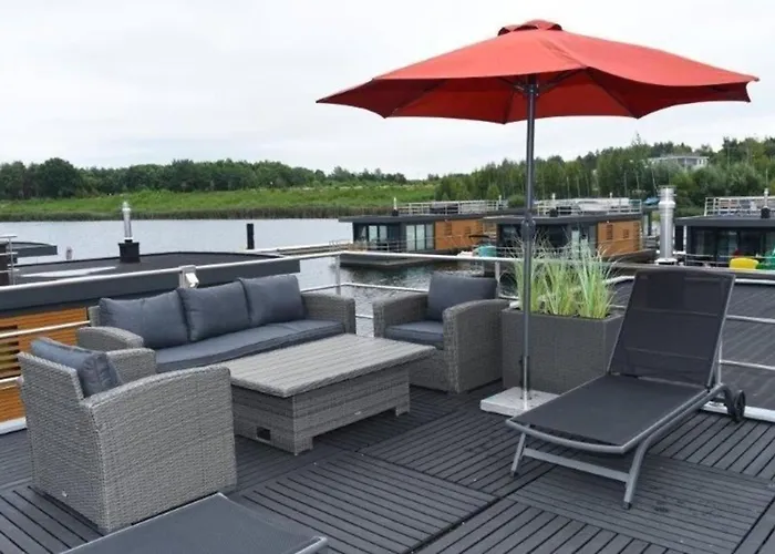 Botel Hausboot Vroni *